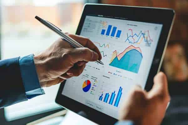 Como um CRM Pode Ajudar Sua Clínica a Vender Mais e Fidelizar Pacientes